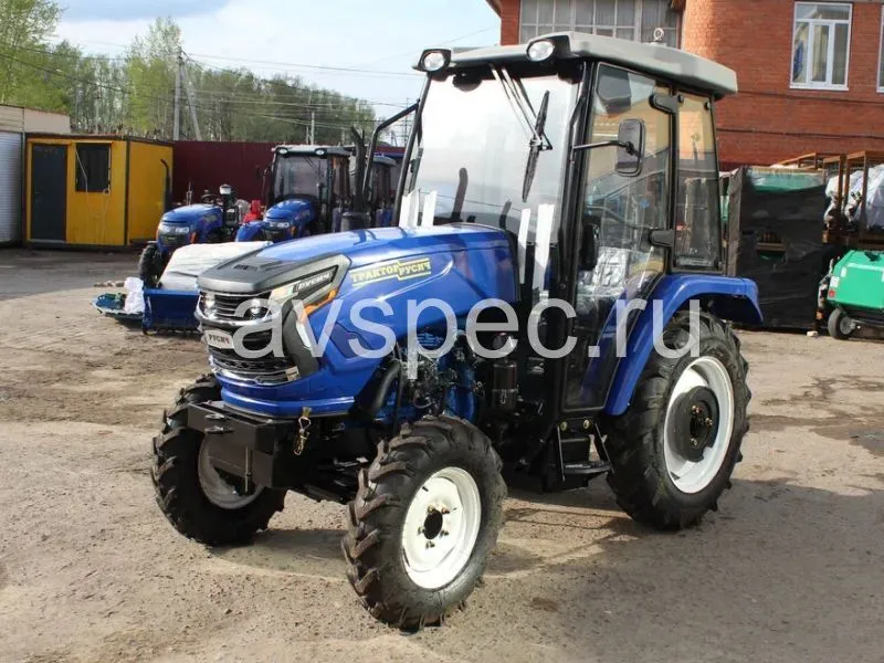 Трактор Русич T-404 с кабиной