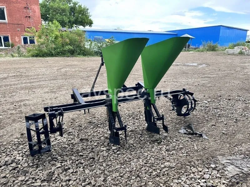 Чеснокосажалка (сеялка чеснока) двухрядная