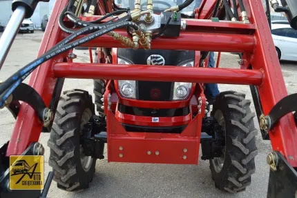 Трактор Dongfeng DF-504 с погрузчиком FEL-500